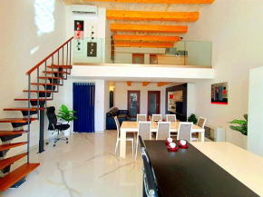 Beautiful large Sea Front Duplex Loft